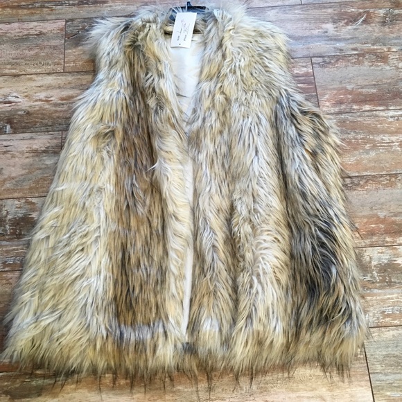 Grace & Lace Jackets & Blazers - Grace & Lace Faux Fur Vest with Pockets